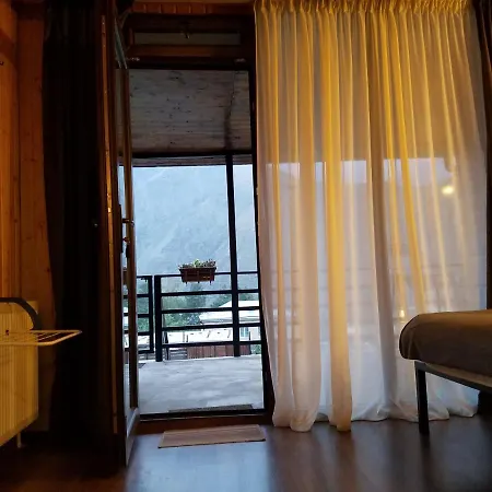 Cottages In Stephantsminda. Echoes Kazbegi Exterior photo
